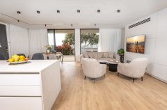 מיקונוס על הים 2