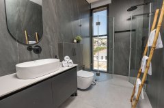 ממלכת נוף כנרת 32