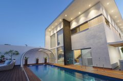 וילה AQUA בוטיק 75