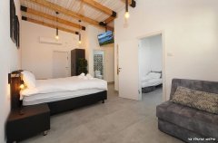 אחוזת שושנים בוטיק 23