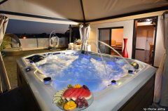 וילה מאיורי בוטיק 21