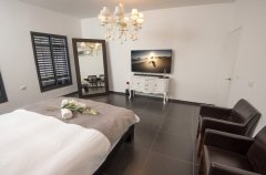 וילה אריסטו 24