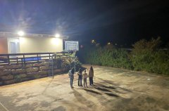 חוגגים בכפר 13