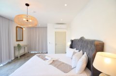 גרנד רויאל פמילי 41