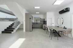 אחוזת אסתובן 14