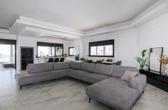 פנטהאוז מרינה 18