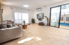 וילה שופרא 18